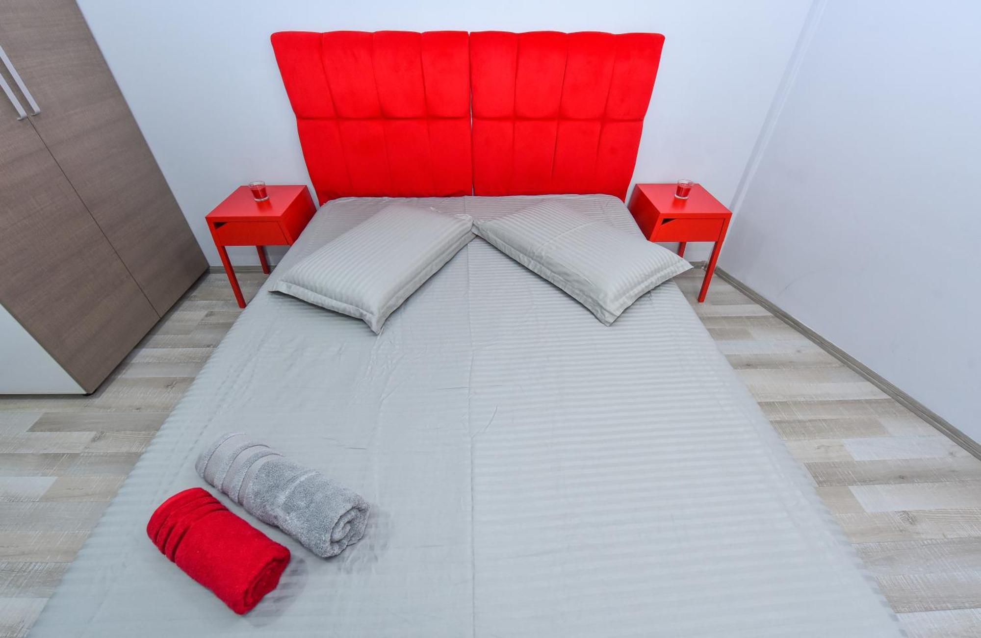 בוקרשט Dracula Adventure Tours Accommodation מראה חיצוני תמונה