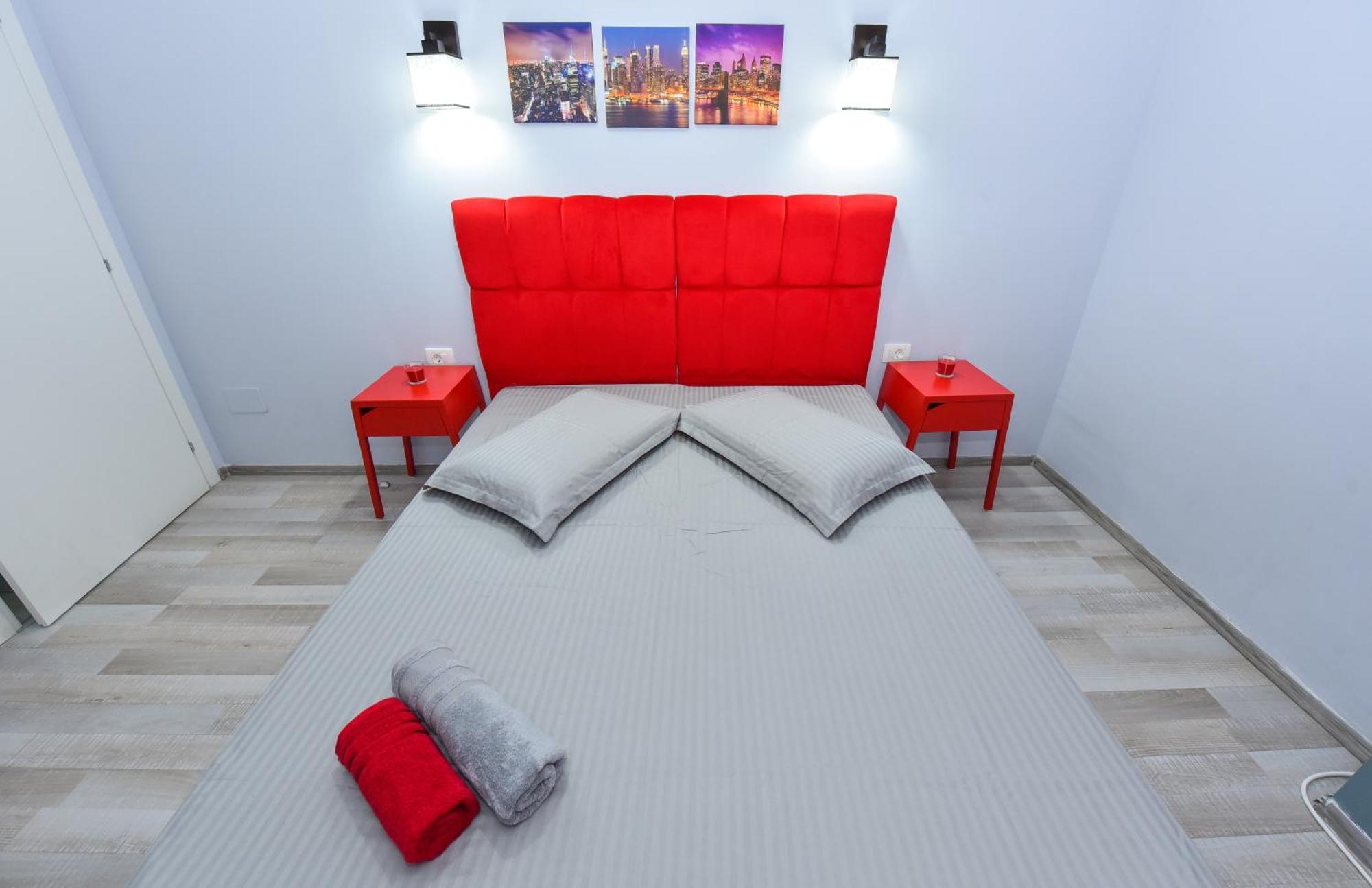 בוקרשט Dracula Adventure Tours Accommodation מראה חיצוני תמונה