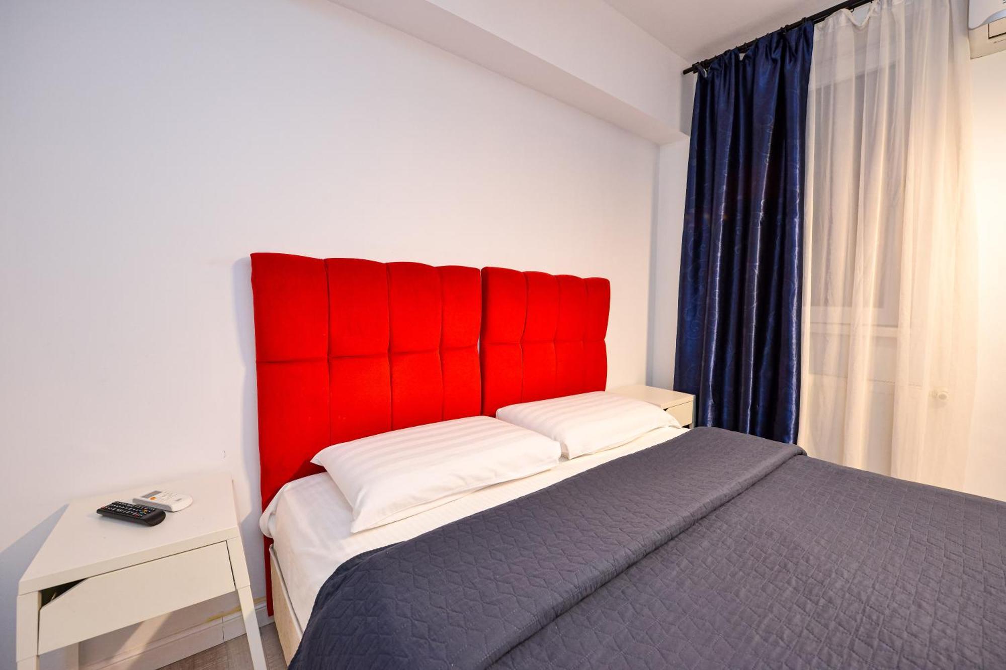 בוקרשט Dracula Adventure Tours Accommodation מראה חיצוני תמונה