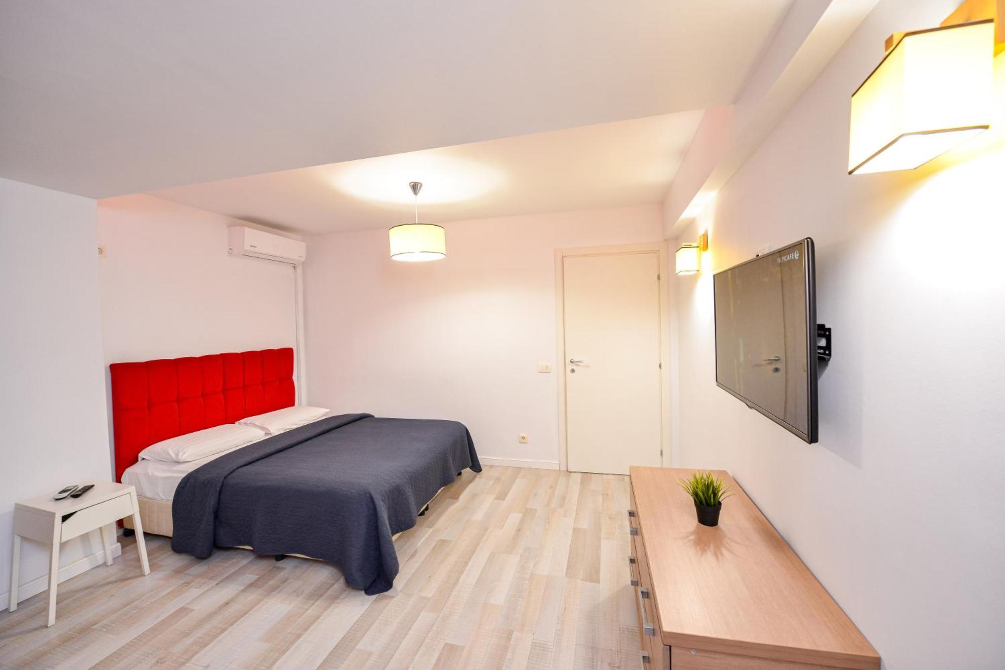 בוקרשט Dracula Adventure Tours Accommodation מראה חיצוני תמונה