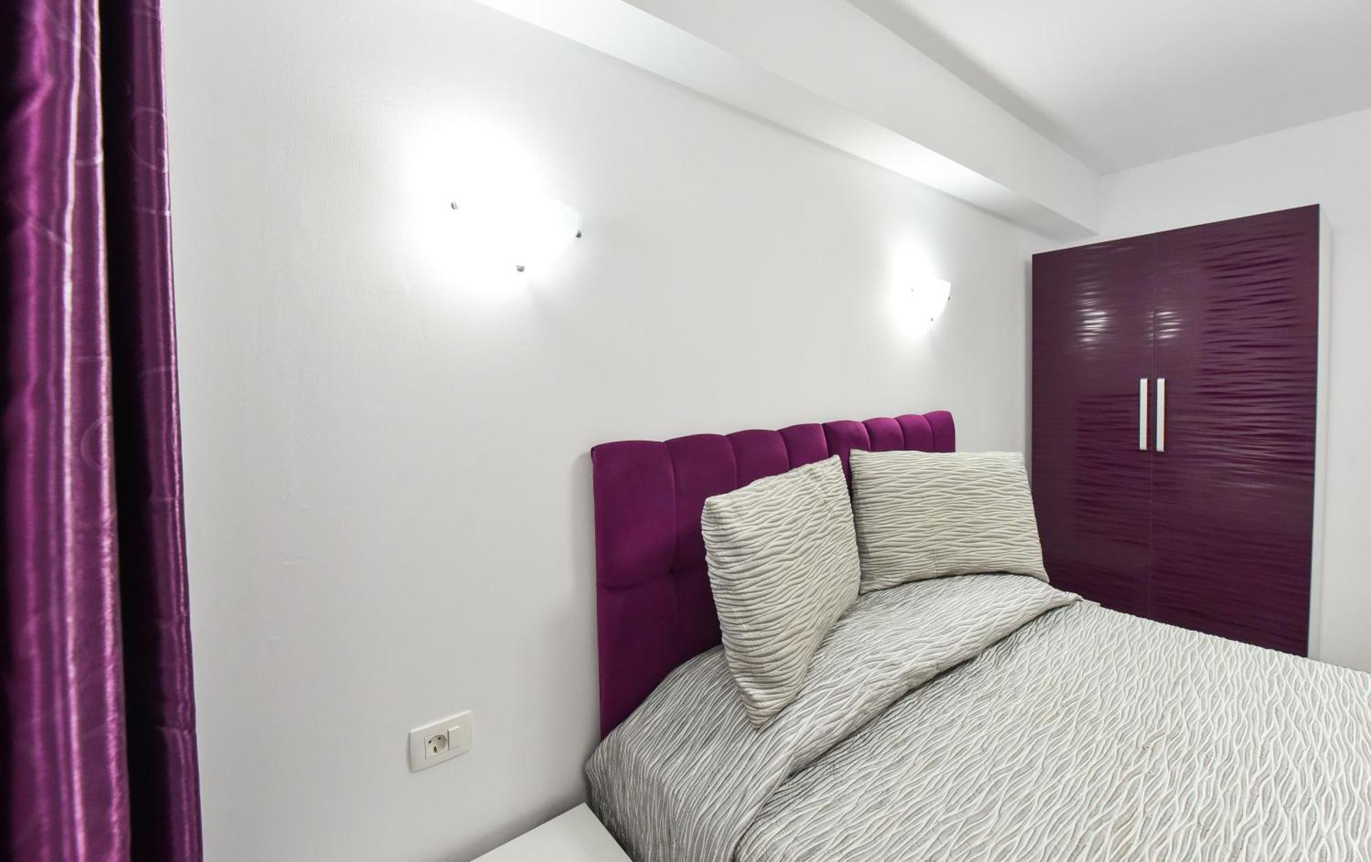 בוקרשט Dracula Adventure Tours Accommodation מראה חיצוני תמונה
