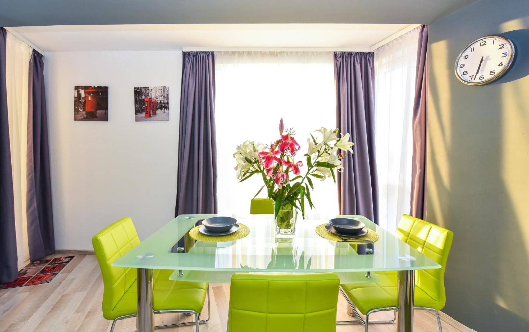בוקרשט Dracula Adventure Tours Accommodation מראה חיצוני תמונה