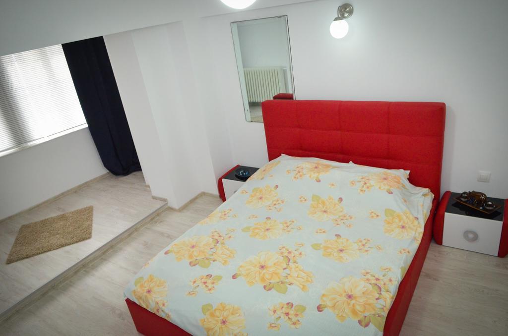בוקרשט Dracula Adventure Tours Accommodation מראה חיצוני תמונה